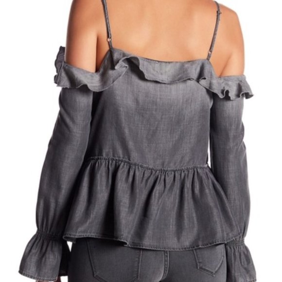 William Rast WOLFE Cold Shoulder Ruffle Top size Small - Picture 2 of 9